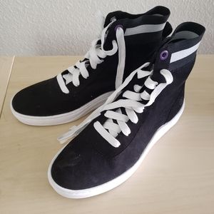 NWOT Timberland hightop sneaker boot